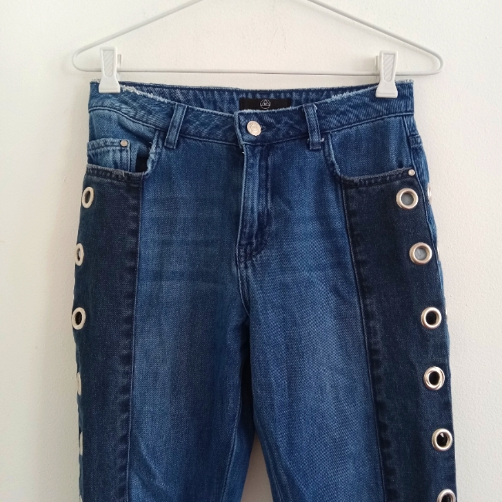 Missguided Eyelet Cut Out Rings Mid Rise Jeans - Picture 5 of 6